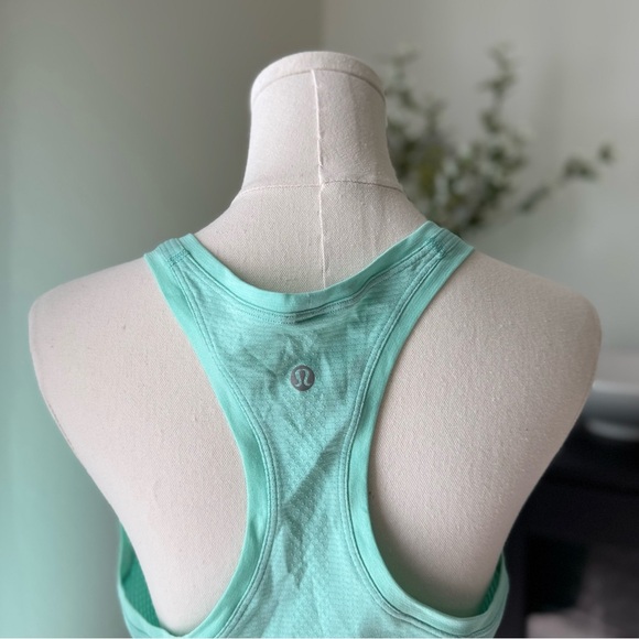 NWOT Lululemon Athletica Swiftly Mint Green Women's Sport Tank Top Size 8 - Picture 6 of 6